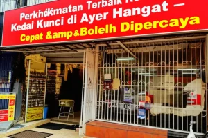 kedai kunci di Padang Mat Sirat, Malaysia