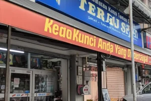 kedai kunci di Taman Senai, Malaysia